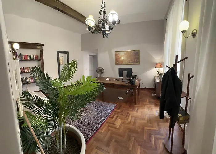 Apartment Lounge -